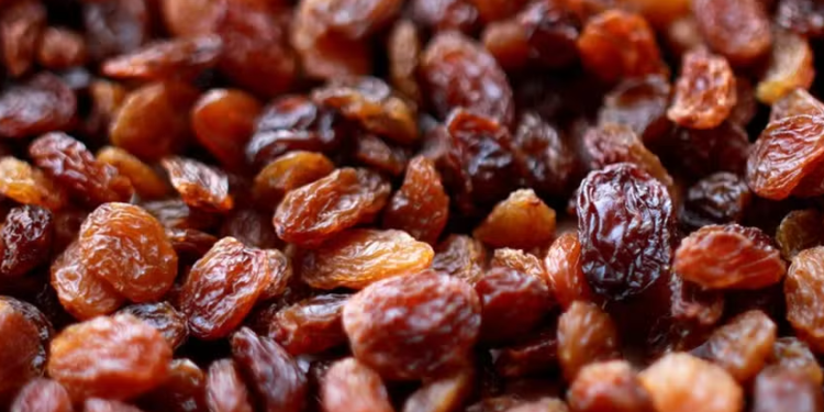 Por que comemos uva passa no Natal? Entenda de onde vem a tradição